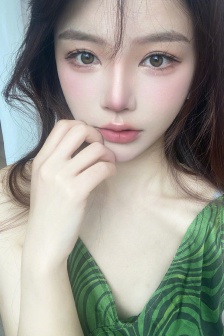坐腿杀很容易硬吗